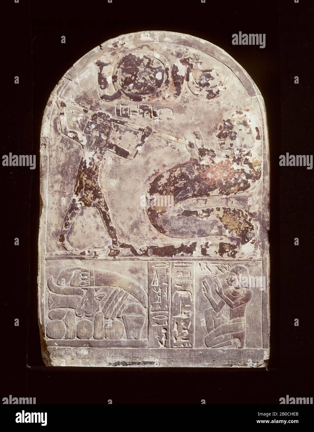 Taqenna, round arch, stele, limestone, 41.5 x 29 cm, New Kingdom 1550-1070 BC, EgyptDescription of the Egyptian collection, VI, 25, Pl.VI, M.G. Nagel, BIFAO 28 (1929), 38 and fig. 2, B. Bruyere, Report Deir el Médineh 1929.II (Cairo 1930), 44, H.D. Schneider, Life and Death (Perth 1997) No. 7, J. Willeitner, Die ägyptischen Oasen (Mainz 2003), Abb. 14, M.J. Raven, in: S. Petschel Stock Photo