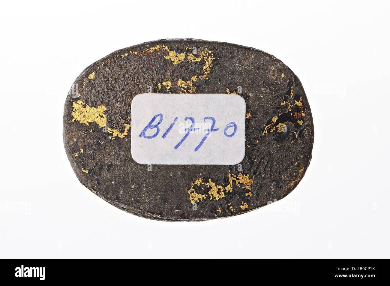 abdominal carabine, flat, seal, scarab, stone (black), wax (?), Resin (?), Tar (?), Gold, 3.6 cm, Egypt Stock Photo