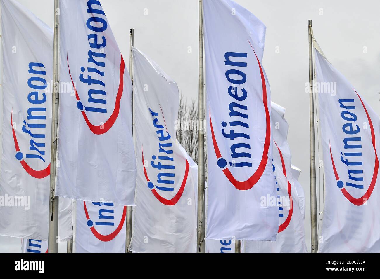 Border motif, feature: flags, flags, INFINEON Technologies AG Annual General Meeting on February 20, 2020 at the ICM in Munich. | usage worldwide Stock Photo