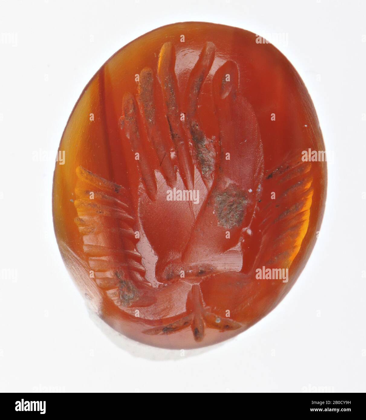 https://c8.alamy.com/comp/2B0CY9H/vz-hand-with-thumb-and-index-finger-bent-together-gem-intaglio-ringstone-carnelian-color-red-shape-oval-machining-front-convex-method-modeling-with-thick-rounded-disk-grooves-11-x-9-mm-d-3-mm-2nd-3rd-century-ad-100-300-ad-2B0CY9H.jpg