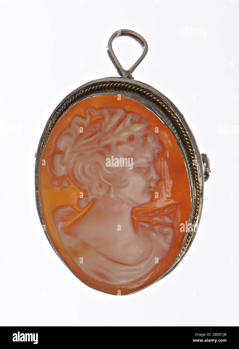 Cameo of woman hi-res stock photography and images - Alamy