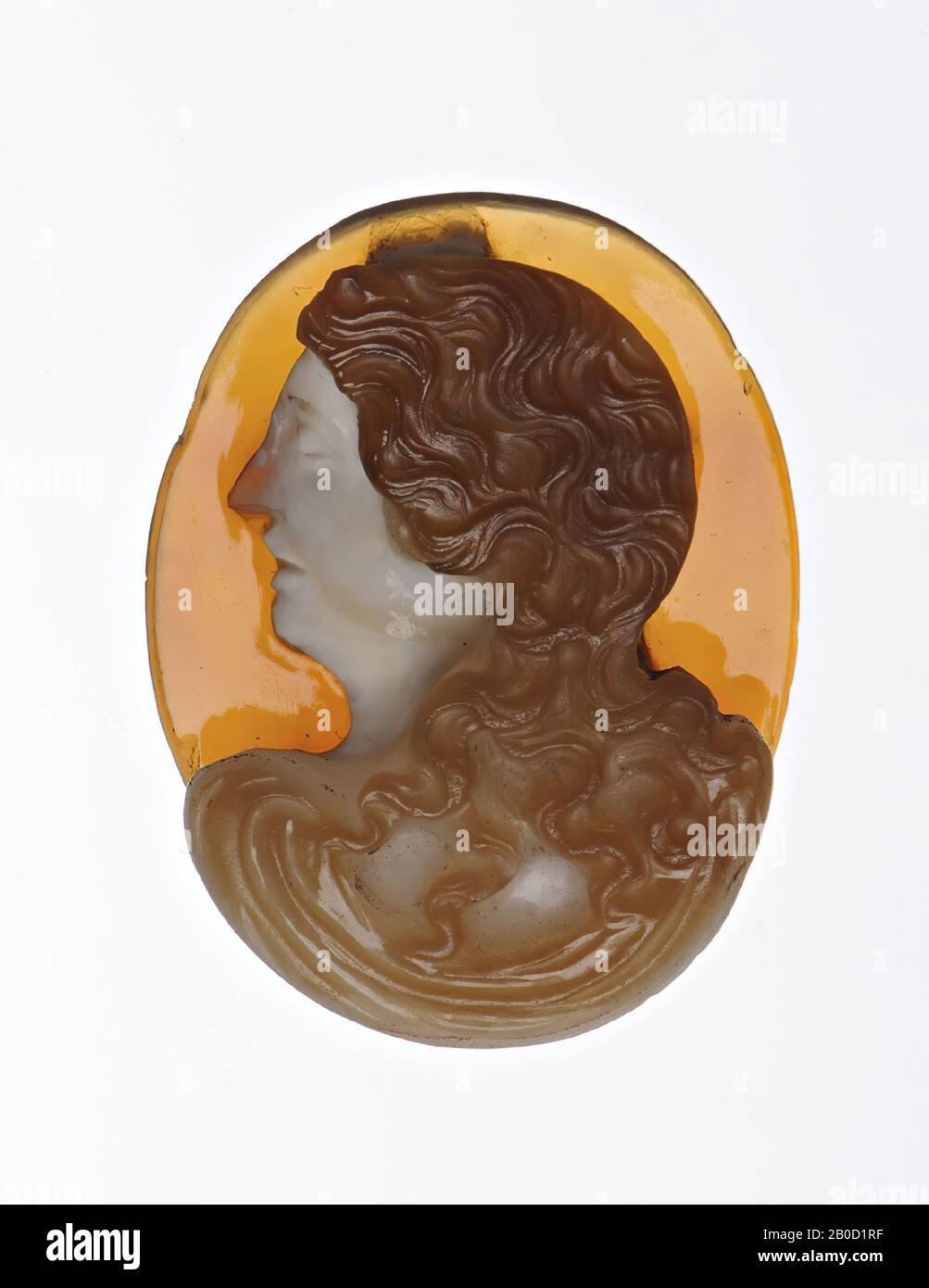Vz: bust woman to the left, head with long wavy hair and profile, chest from the back seen with indication of waves, cameo, sardonyx, 3 layers, Color: light brown Stock Photo