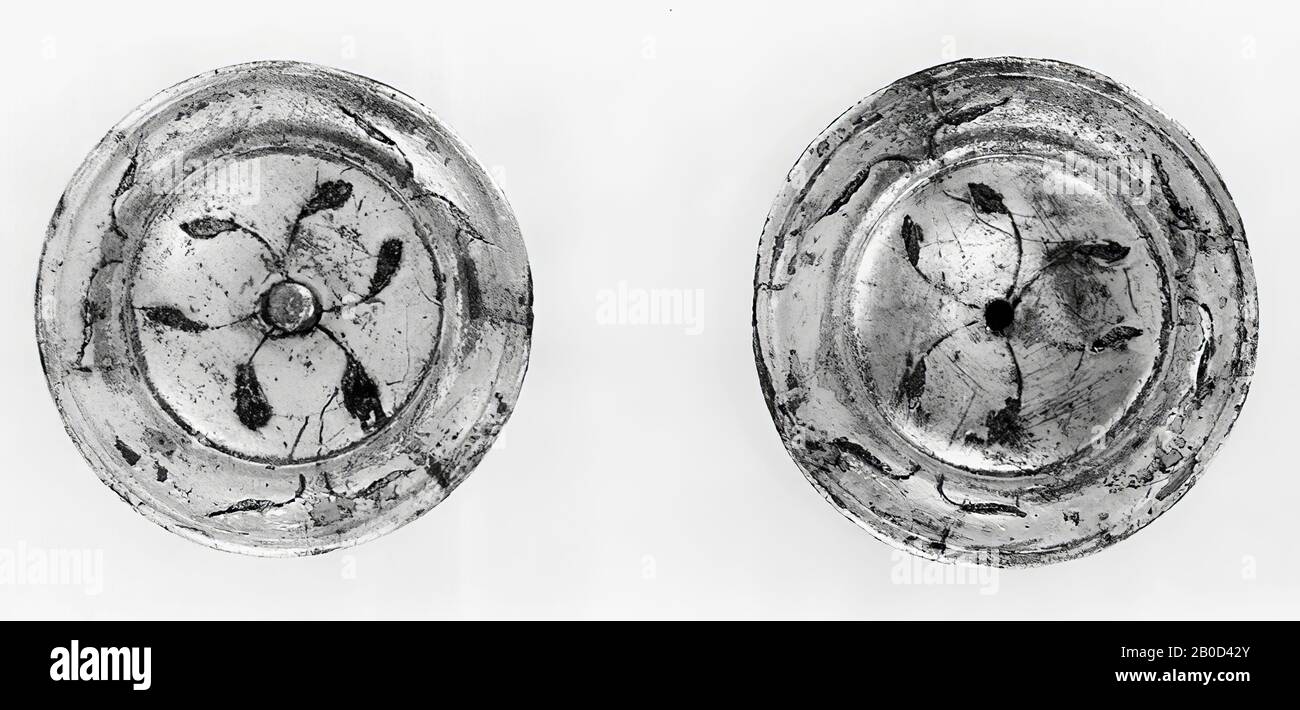 Small Disc Of Silver Plated Bronze Cast In One Piece Front In The Middle A Concave Field Around It An Engraved Groove Then A Border First Convex Than Concave Enclosed By A Quarry