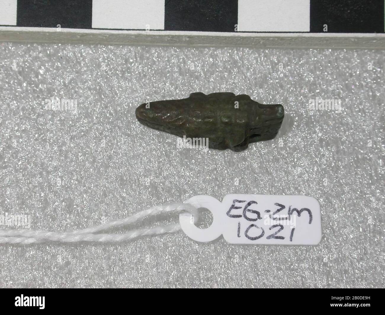 statue, crocodile, amulet, animal, faience, 2.1 cm, Egypt Stock Photo