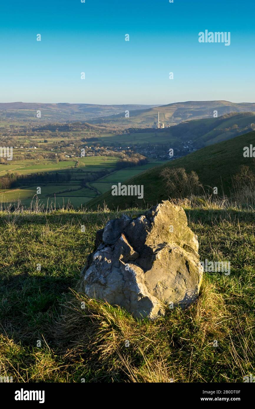 Castleton Uk Geologic Rocks Cement works in distance castleton hi-res stock photography and images ...