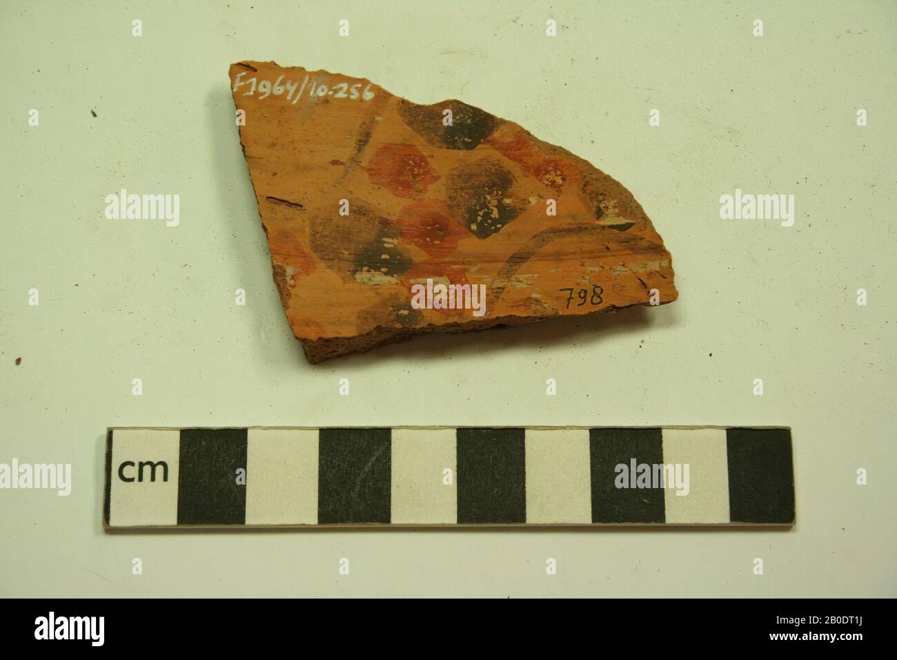 Egypt, shard, earthenware, 6 x 5 cm thick 8 mm, Meroitic Period, 2nd-4th century A.D, Egypt Stock Photo