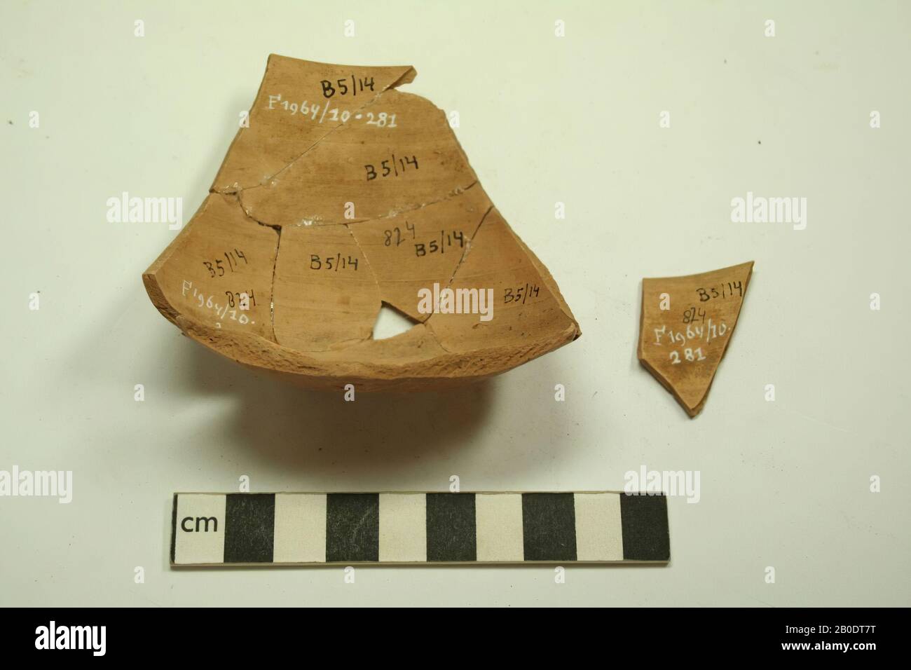 Egypt, fragment, bowl, earthenware, slide., 8 cm Stock Photo