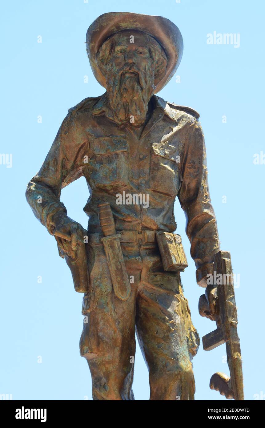 Bronze statue of the venerated Cuban revolutionary Camilo Cienfuegos ...