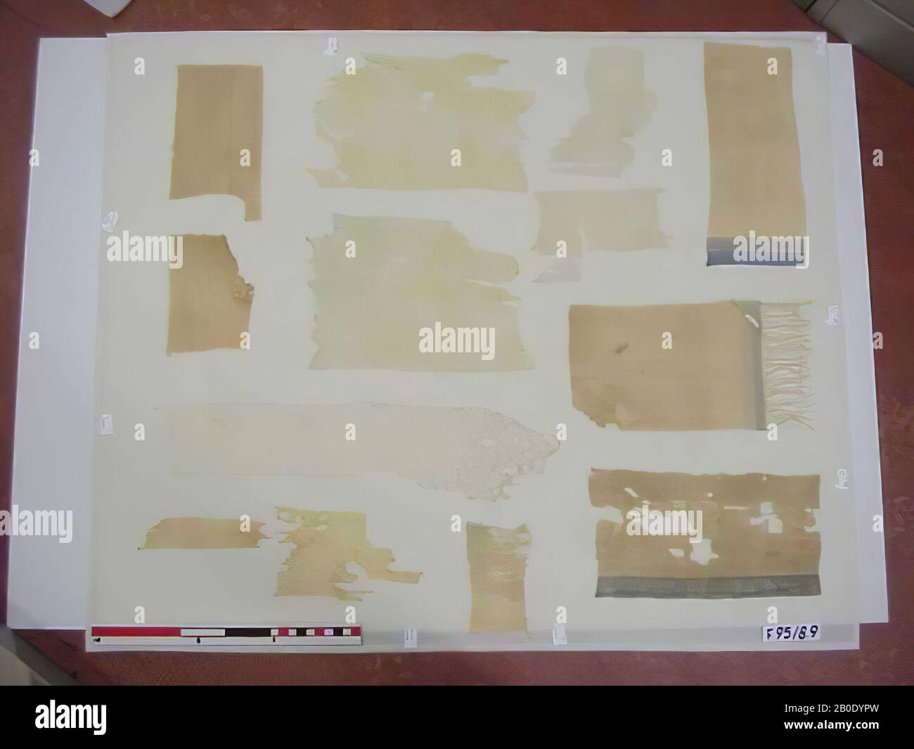 Egypt, cover, fabric, linen, 11 x 20 cm, Third Intermediate Period