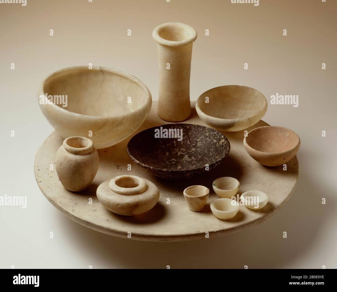 Egypt, bowl, limestone, 4.8 x 9.4 cm, Archaic Period, Egypt Stock Photo