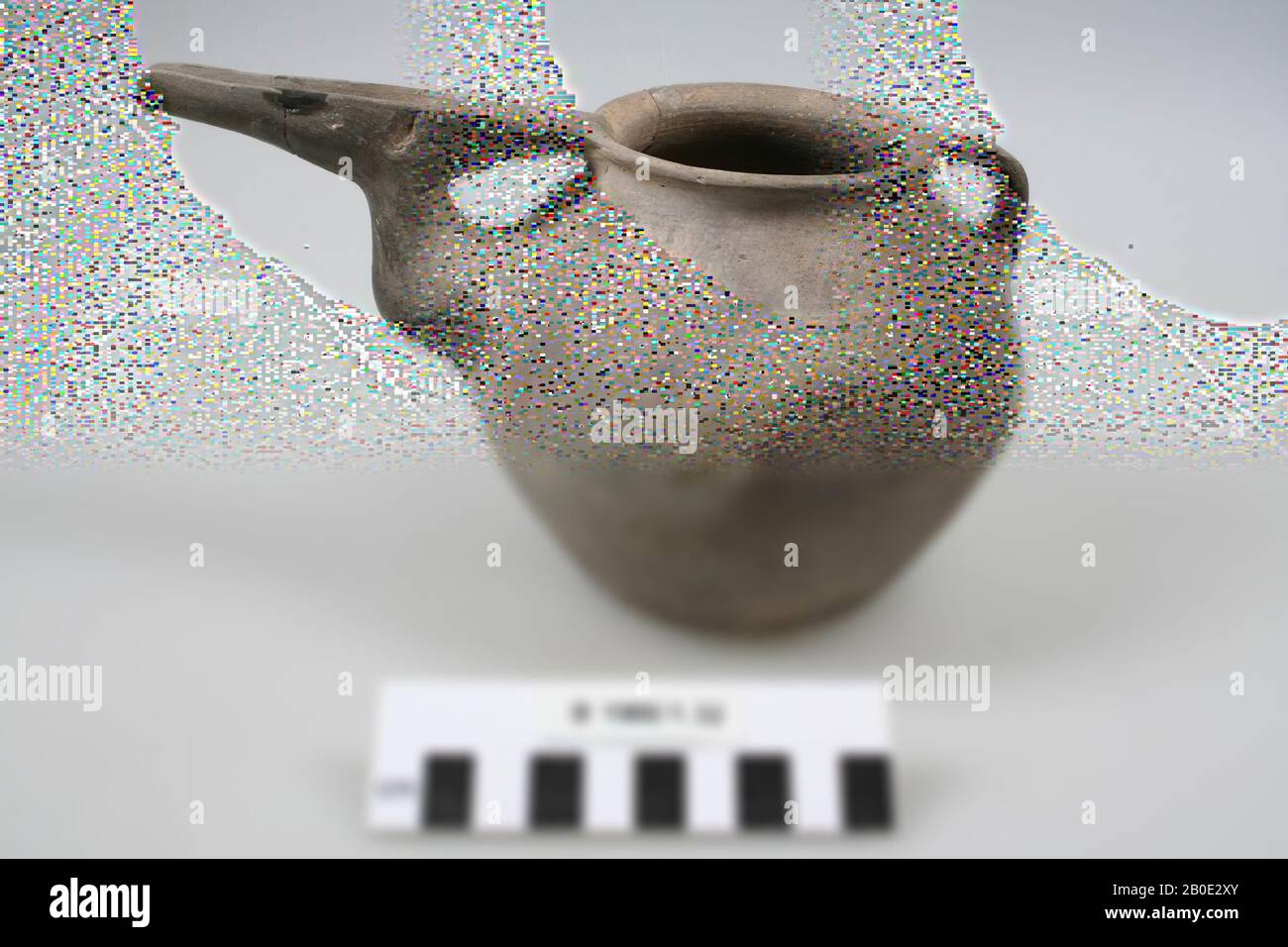 tableware, earthenware, H 12.6 cm, D 12.7 cm, B incl. Ear and spout 19.