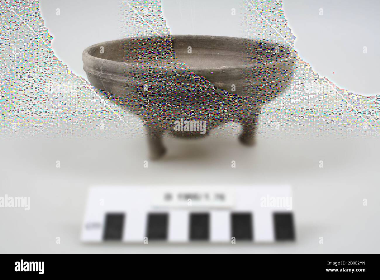 crockery, earthenware, H 7.2 cm, D 14.6 cm, Iran Stock Photo