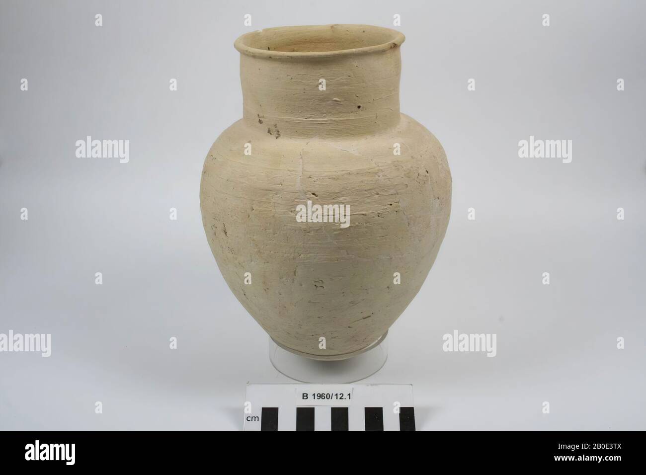 jug, earthenware, h: 20 cm, diam: 15.5 cm, diam mouth: 10.2 cm, -2350 Stock Photo