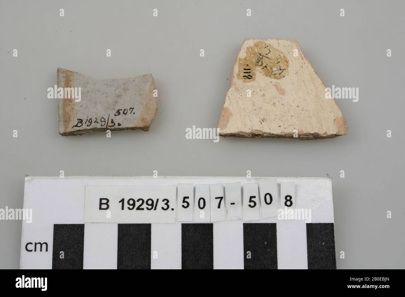shard, earthenware, br: 3,3 cm, Israel Stock Photo