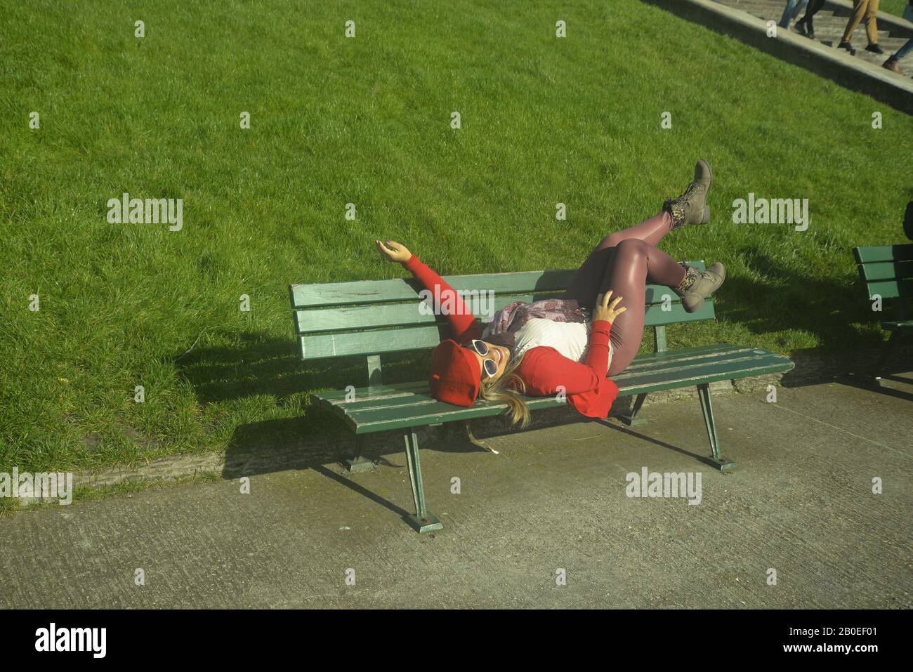Woman in a red beret in paris hi-res stock photography and images - Alamy