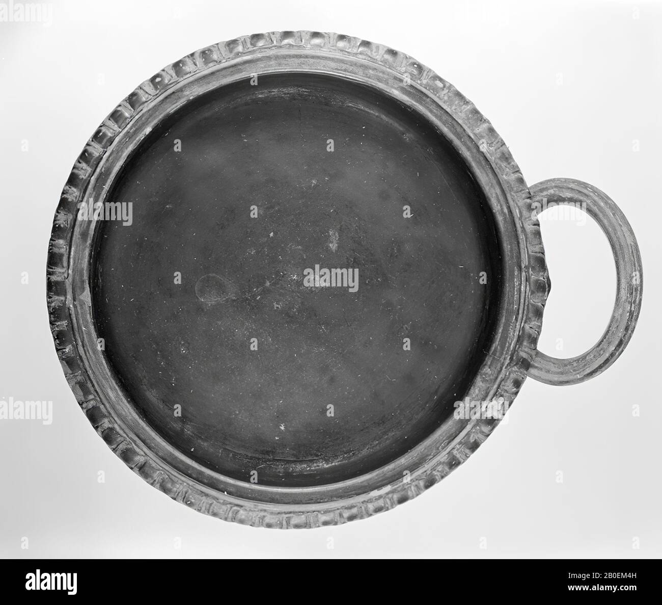 pan, earthenware, 3.8 cm, ø 21 cm, -400 Stock Photo