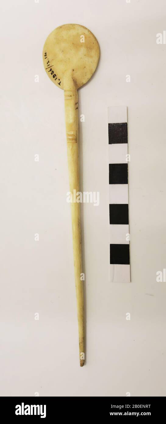 Old Europe, spoon, ivory, 16.8 x 3.0 x 0.8 cm Stock Photo