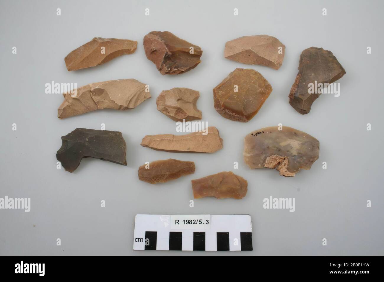 48 flint objects hi-res stock photography and images - Alamy