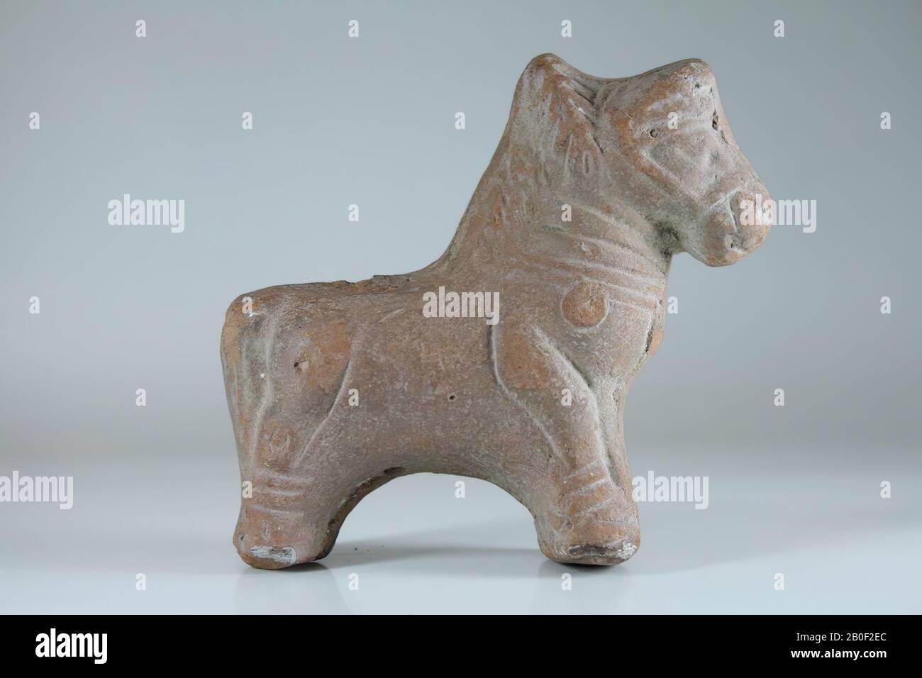 Egypt, votive statue, terracotta, height, 8.3 cm, depth, 9 cm, Greco