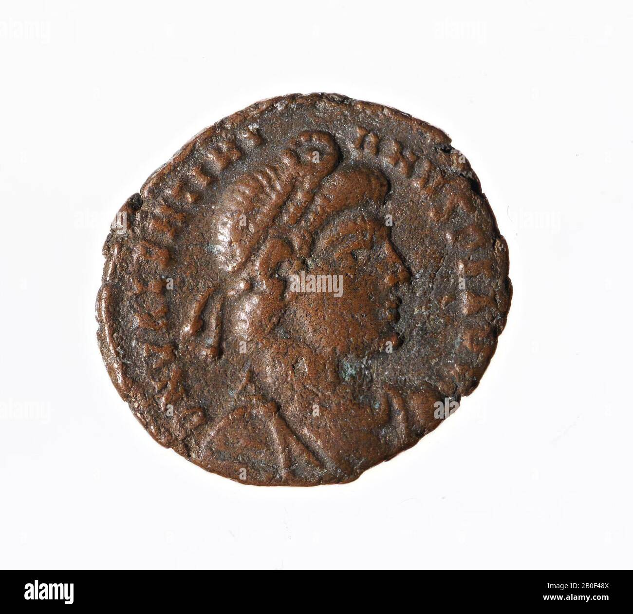 Fig .: bust, N. VALENTINI - ANUS PF AUG, Kz: Victoria, SECURITAS - REIPUBLICAE, coin, AES-III, Valentinian I, metal, copper, Diam. 17 mm, wt. 2,12 gr, roman 364-375, the Netherlands, North Brabant, Cuijk, Cuijk and Sint Agatha Stock Photo