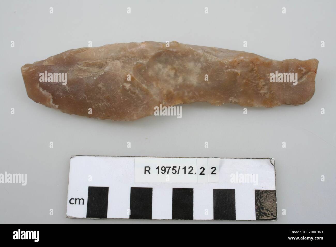 Piece of modified flint., Tool, stone, flint, 15 x 4.2 x 2.3 cm, prehistory, France, unknown, unknown, Abilly, la Bonnetiere Stock Photo