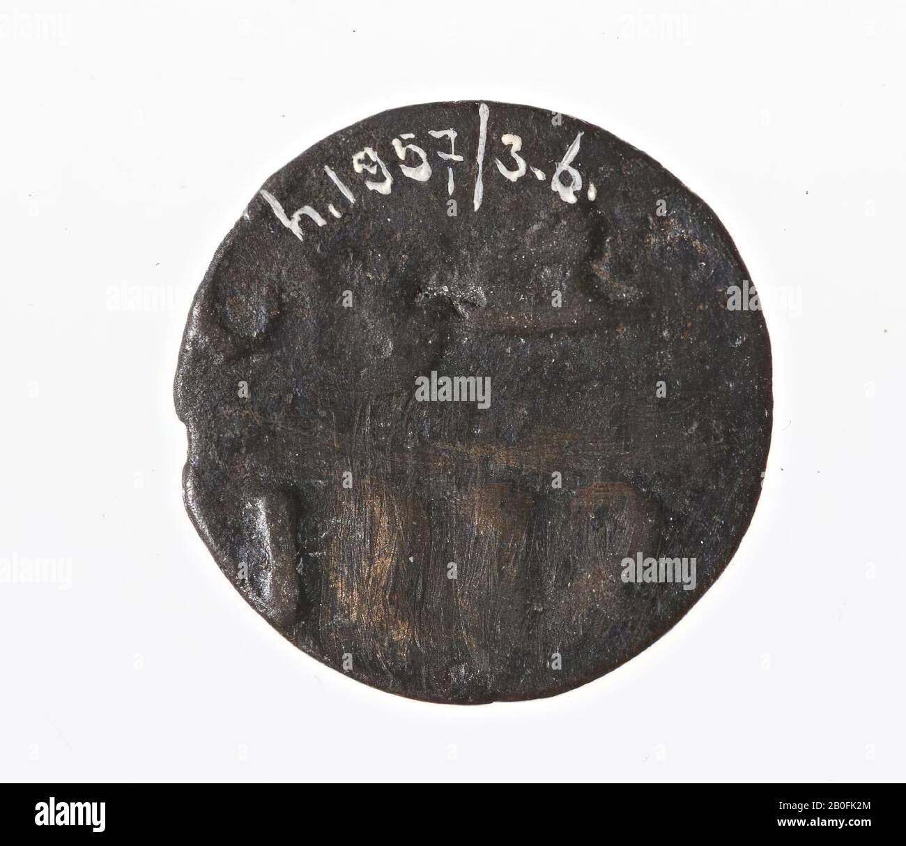 Bronze disc with two equilateral triangles (Star of David). At the back the year 1212 (about 1800 A.D.) and among others the letter A., coin, Falus, Morocco, metal, copper, ntb 1800-1900, Netherlands, Utrecht, Vianen, Vianen Stock Photo