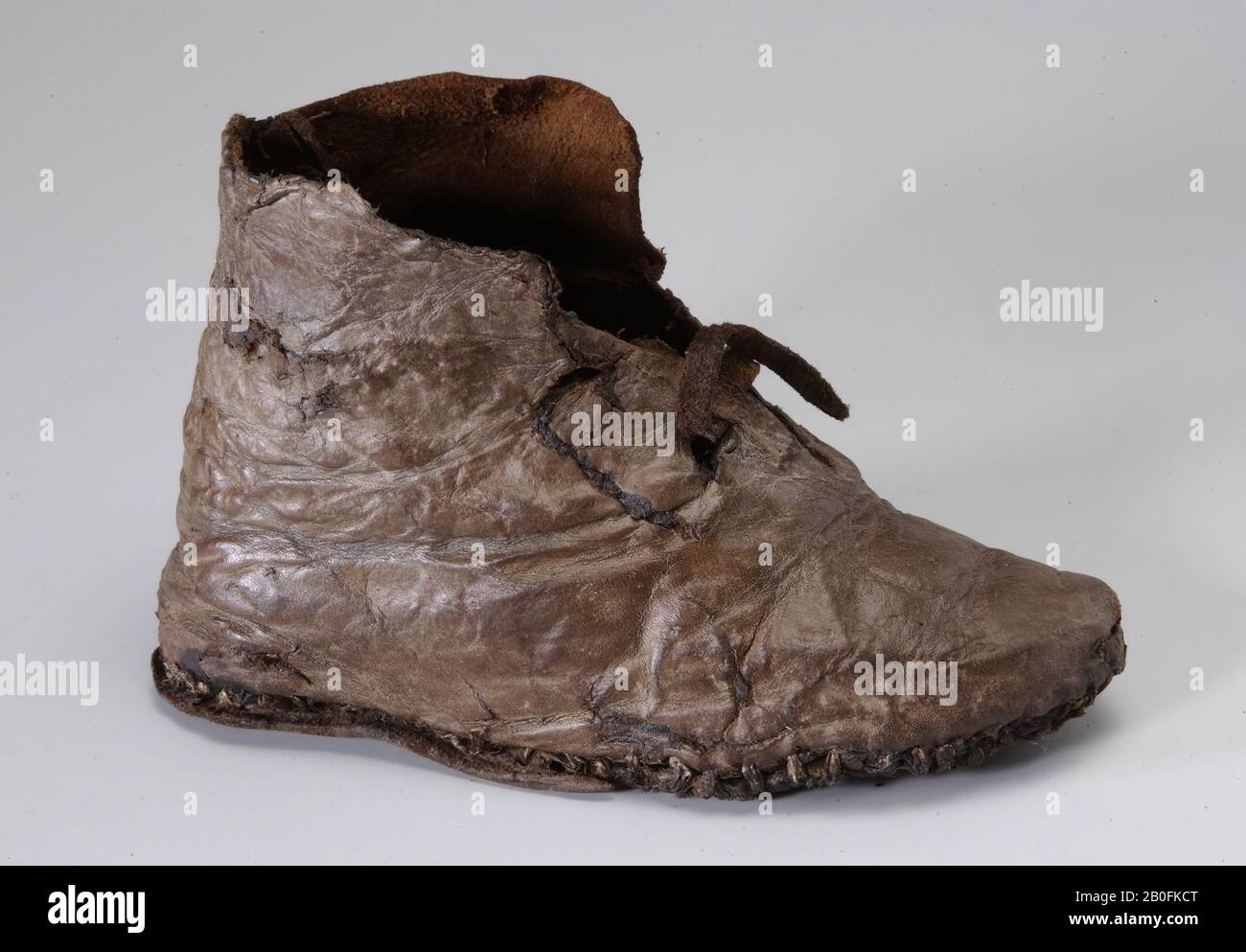 It concerns a learning children's shoe. Memo drs Marijke Brouwer dated 10 Stock Photo