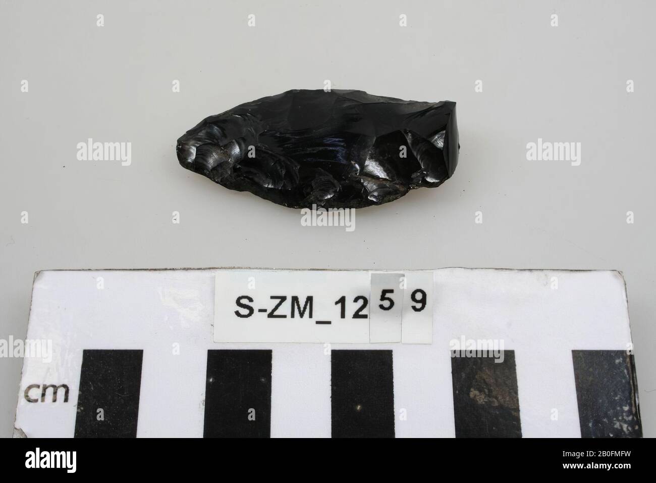 Obsidians tool hi-res stock photography and images - Alamy