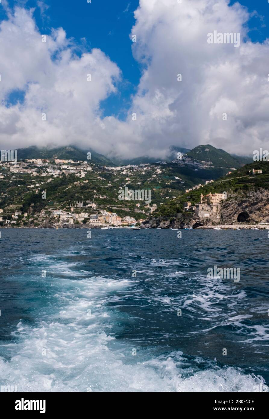 Amalfi boat cruise hi-res stock photography and images - Alamy