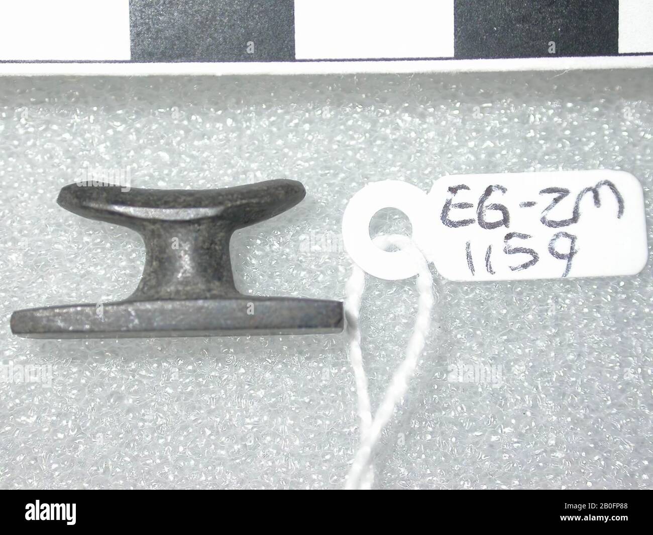 head rest, amulet, object, stone (dark brown), length: 2 cm, Egypt Stock Photo
