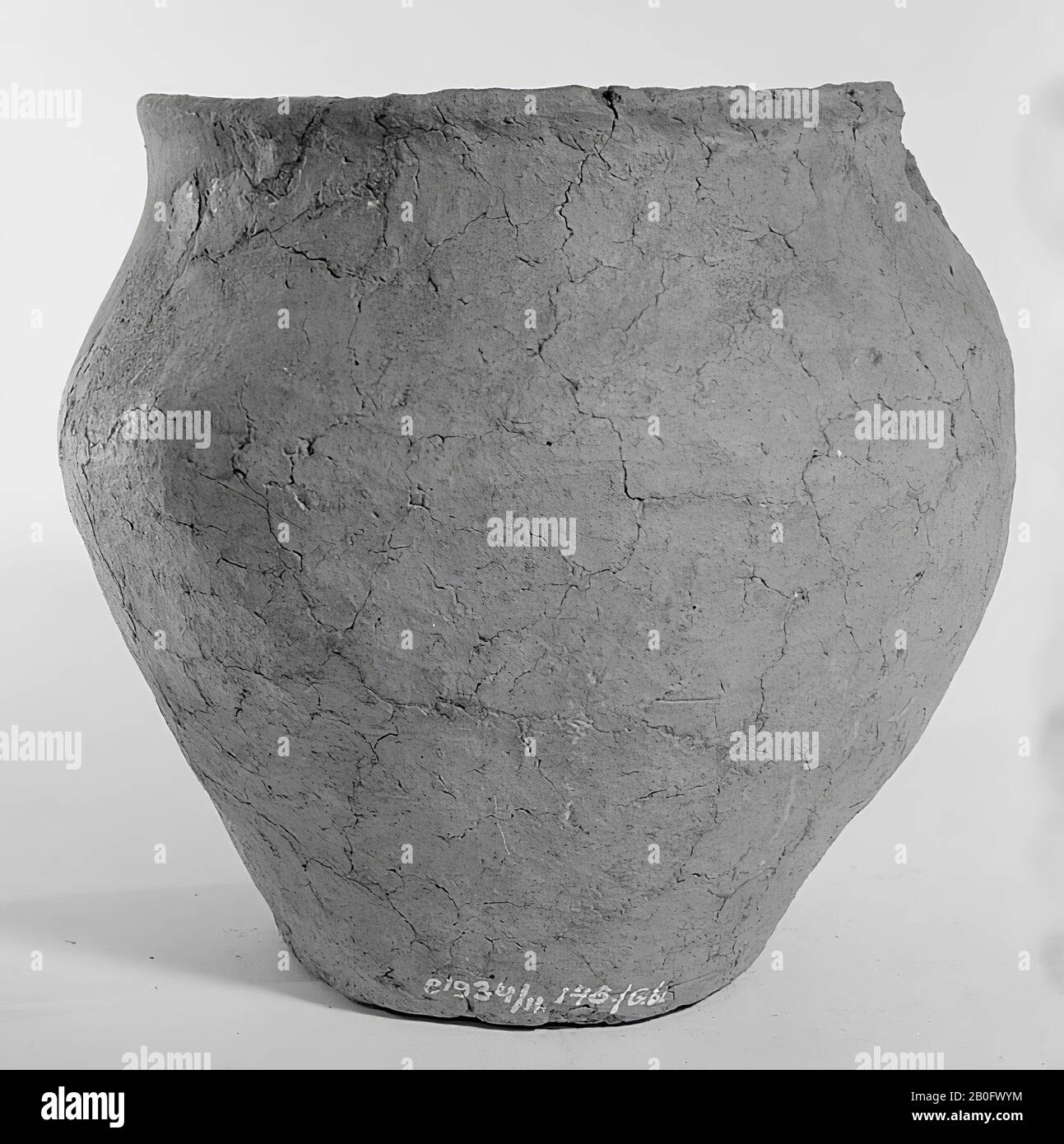 Germanic urn of earthenware with serrated edge. Glueing and additions, ca. 1 Stock Photo