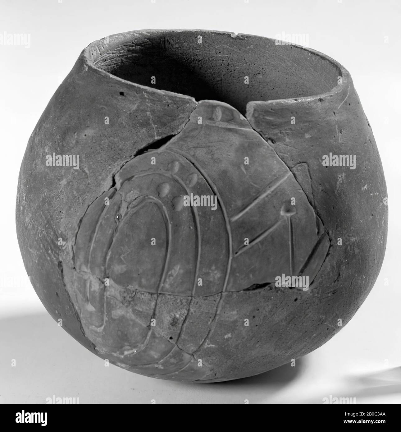 Band-ceramic, decorated, reconstructed pot. Unstable old bonding and ...