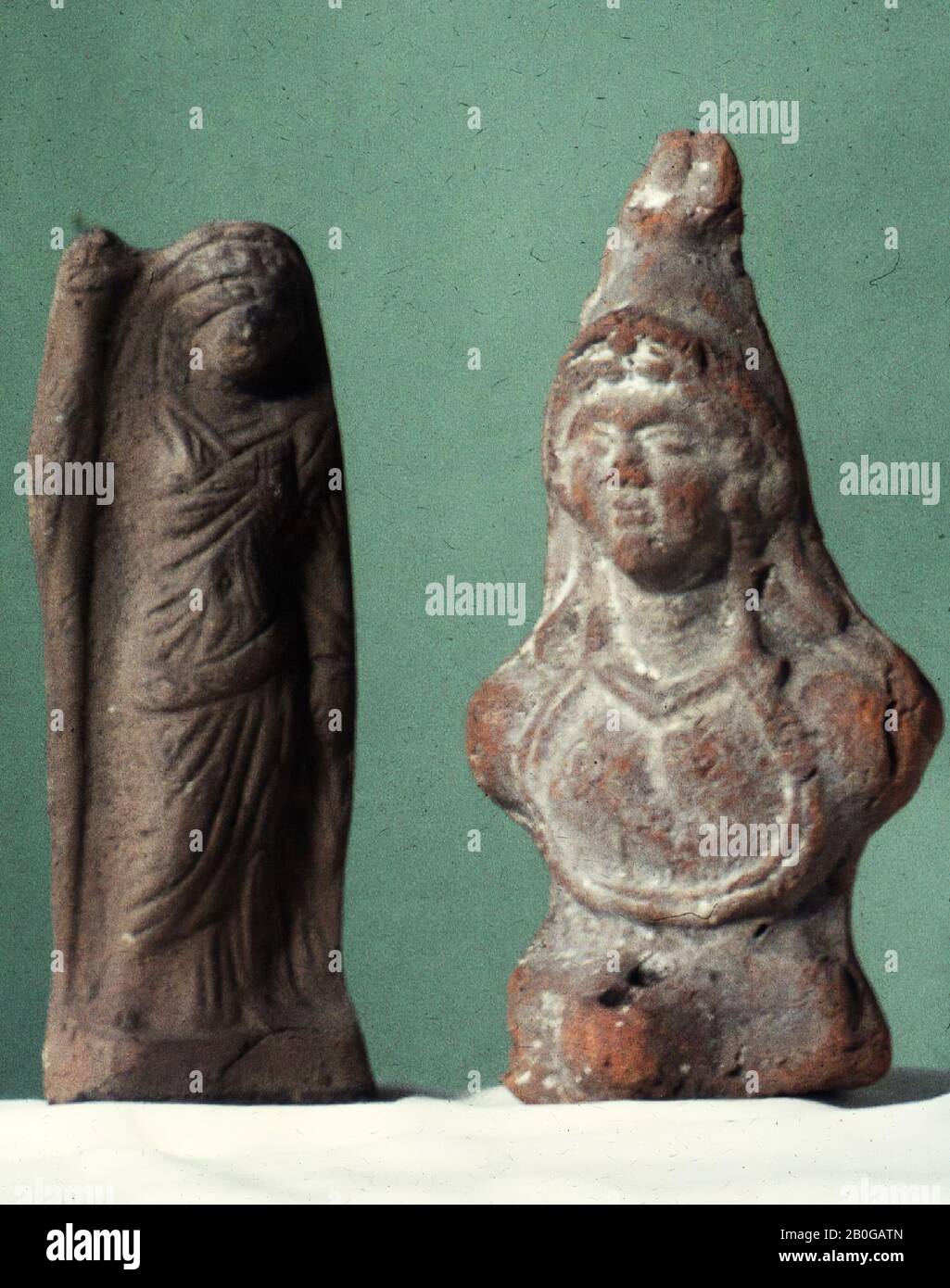 Athens, Neith, bust, votive statue, terracotta, 17,6 cm, GrecoRoman