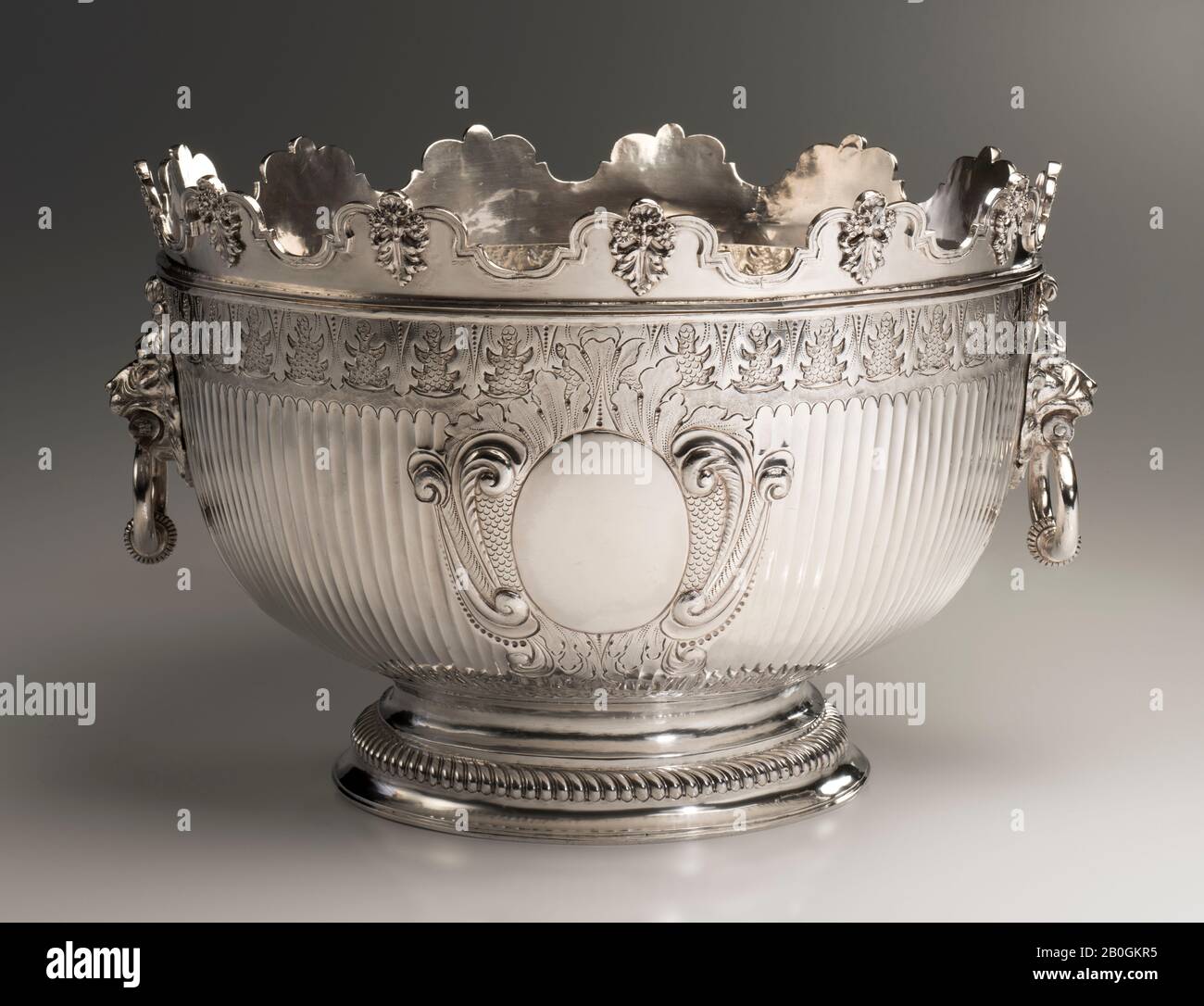 Robert Peake, English, free 1680, Monteith, 1701/2, Silver, 12 7/16 x 19 3/4 x 18 11/16 in. (31.6 x 50.2 x 47.5 cm Stock Photo