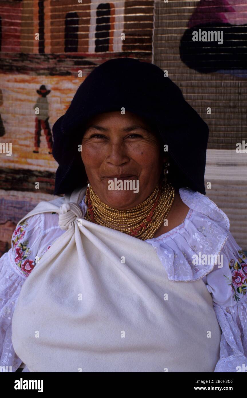 ECUADOR, HIGHLANDS, SAQUASILI MARKET, OTAVALO INDIAN WOMAN, PORTRAIT Stock Photo