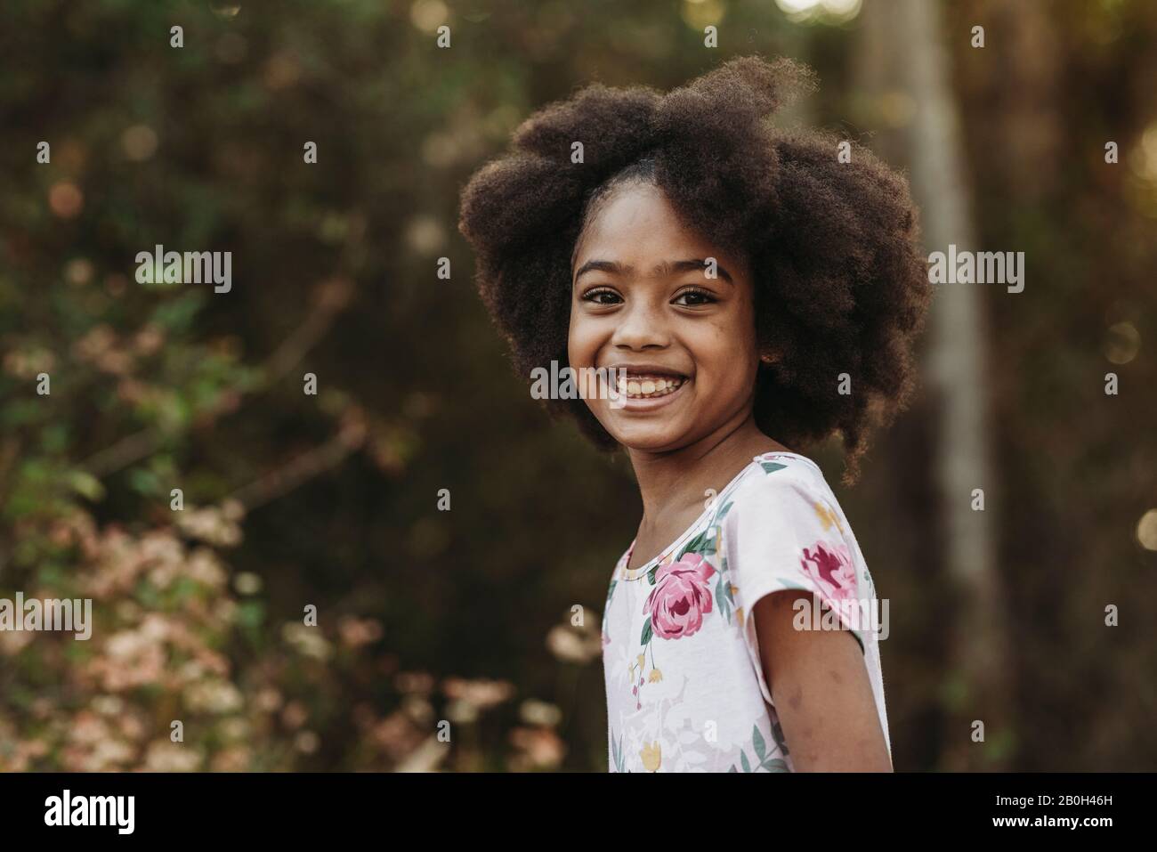 Portrait of a girl (8 years) – License image – 70055801 ❘ lookphotos