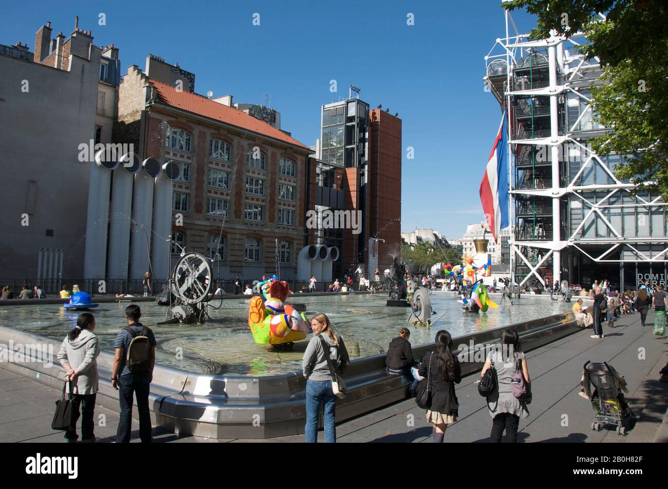 Fountain of Jean Tinguely et Niki de Saint Phalle, Place Stravinsky, Paris, Ile de France, France Stock Photo