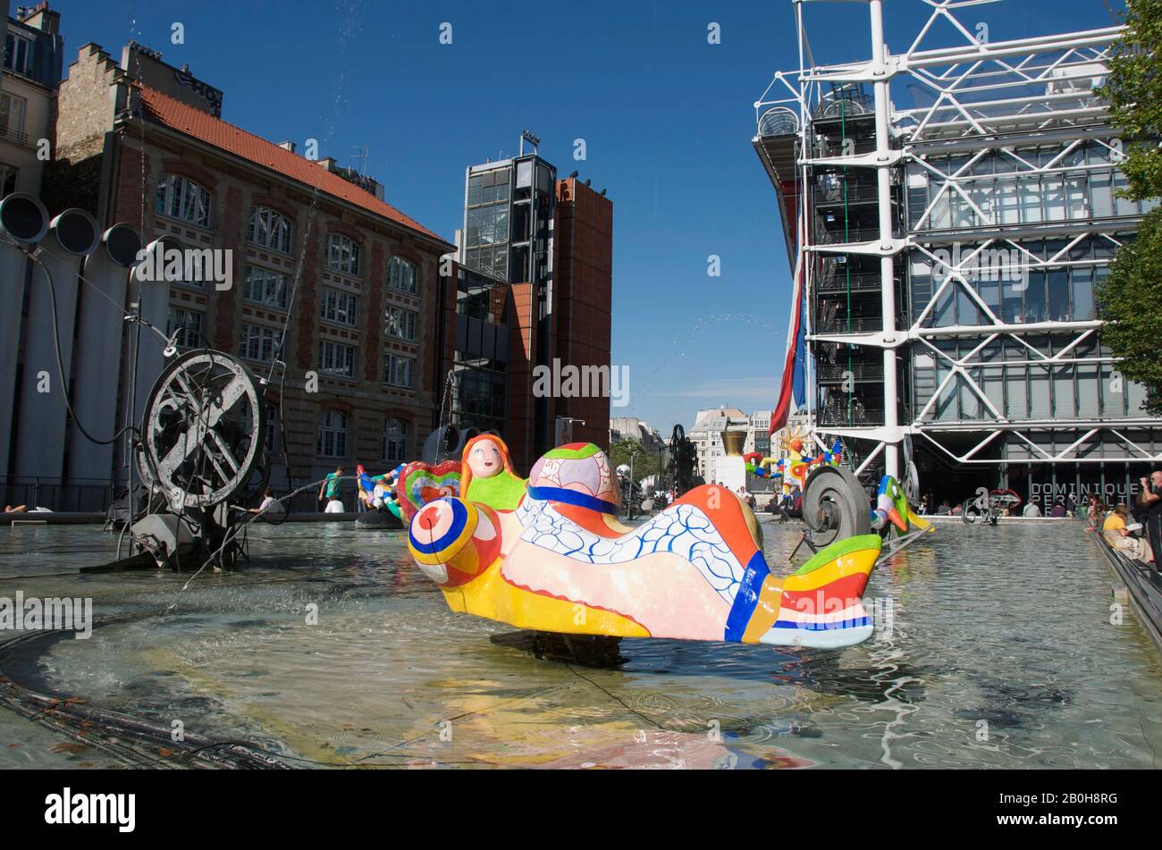 Fountain of Jean Tinguely et Niki de Saint Phalle, Place Stravinsky, Paris, Ile de France, France Stock Photo