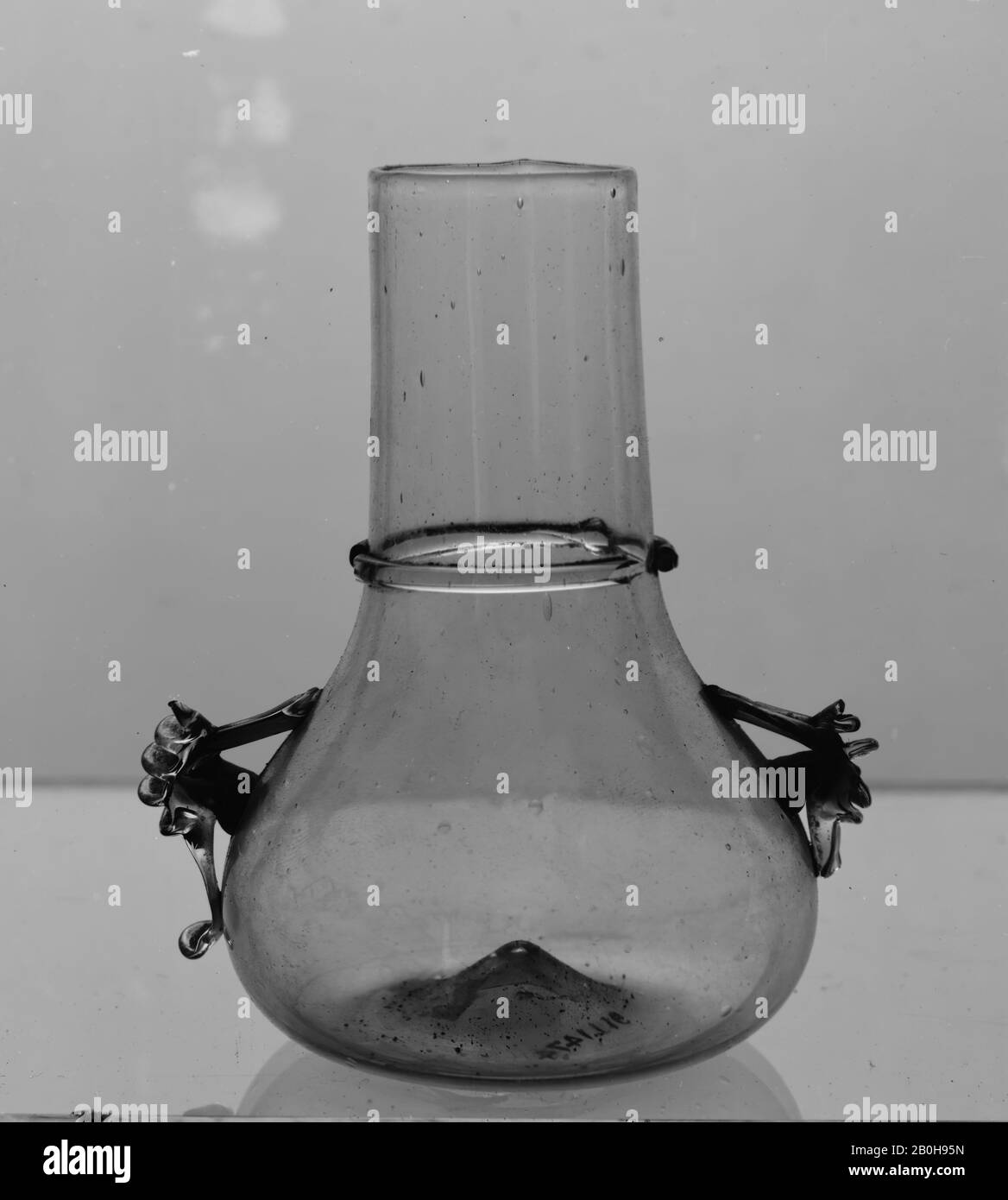 Bottle, possibly Spanish, 17th century, possibly Spanish, Glass, Height