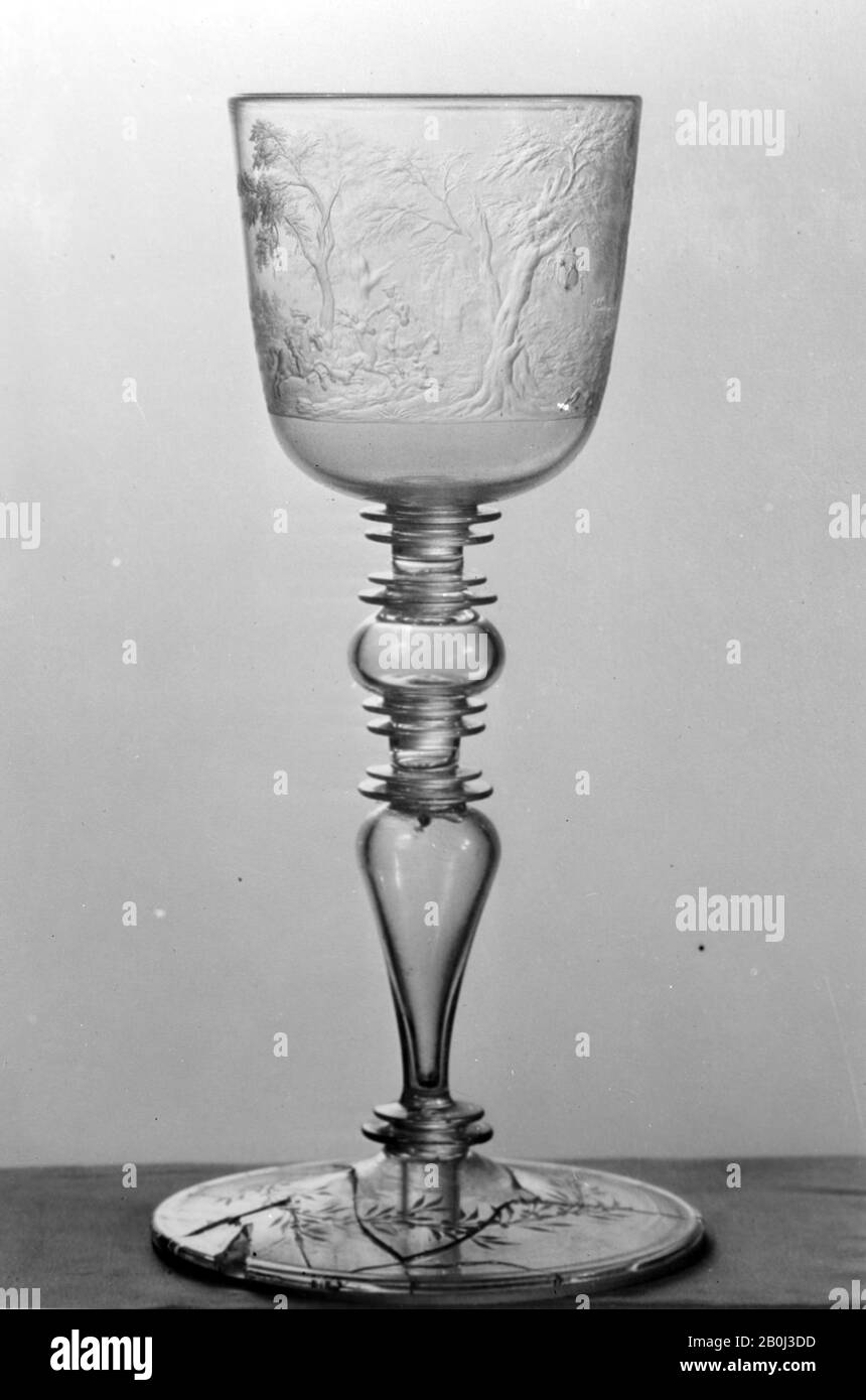 Engraved by Georg Friedrich Killinger, Standing cup, German, Nuremberg, Engraved by Georg Friedrich Killinger (German, active 1694, died 1726), early 18th century, German, Nuremberg, Glass, H. 12 1/2 in. (31.8 cm); Diam. 4 1/2 in. (11.4 cm.), Glass Stock Photo