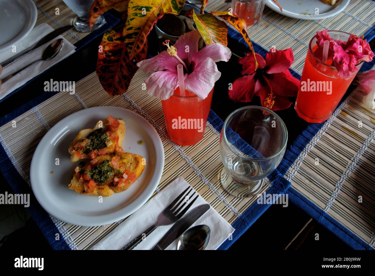 COSTA RICA, QUEPOS, SMALL RESTAURANT, FOOD Stock Photo Alamy