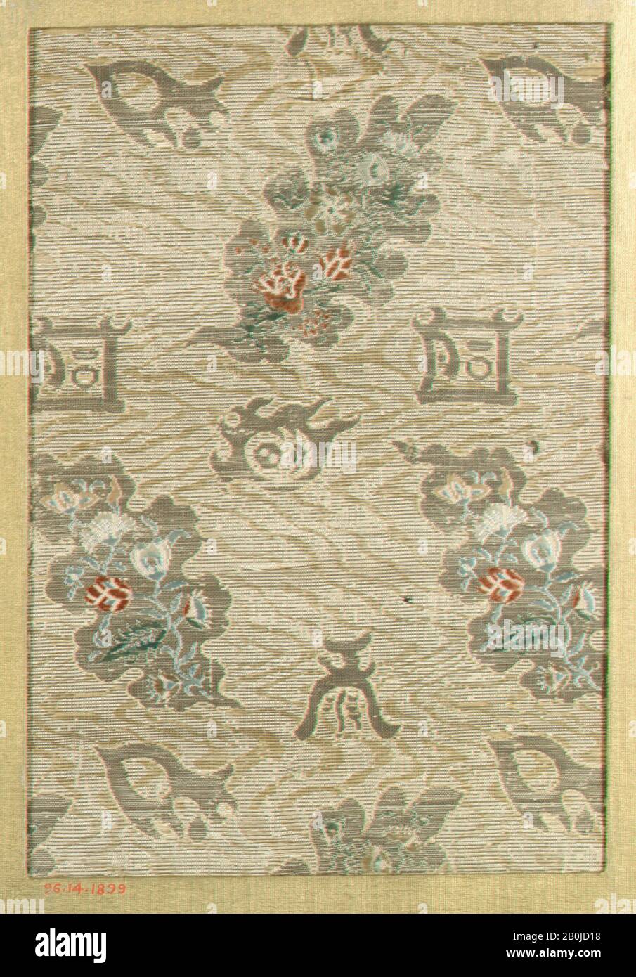 Piece, Japan, 18th–19th century, Japan, Silk, 7 1/4 x 5 in. (18.41 x 12.70 cm), Textiles-Woven Stock Photo