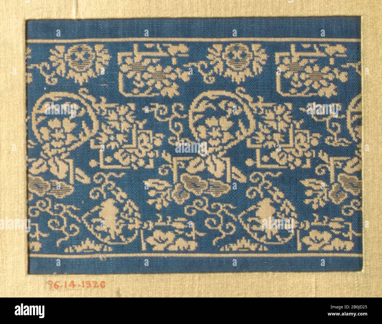 Piece, Japan, 18th–19th century, Japan, Silk, 3 x 4 in. (7.62 x 10.16 cm), Textiles-Woven Stock Photo