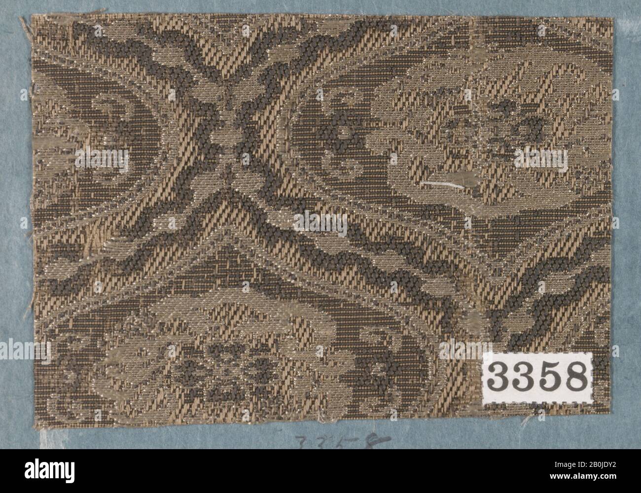 Textile, Japan, 19th century, Japan, 2 1/2 × 3 5/8 in. (6.4 × 9.2 cm), Textiles-Woven Stock Photo