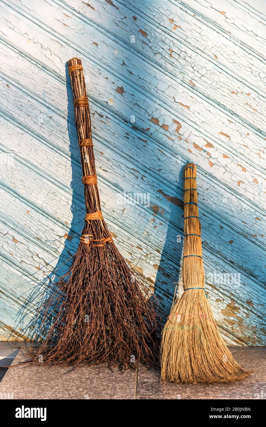 Old Fashioned Paint Brushes High Resolution Stock Photography and