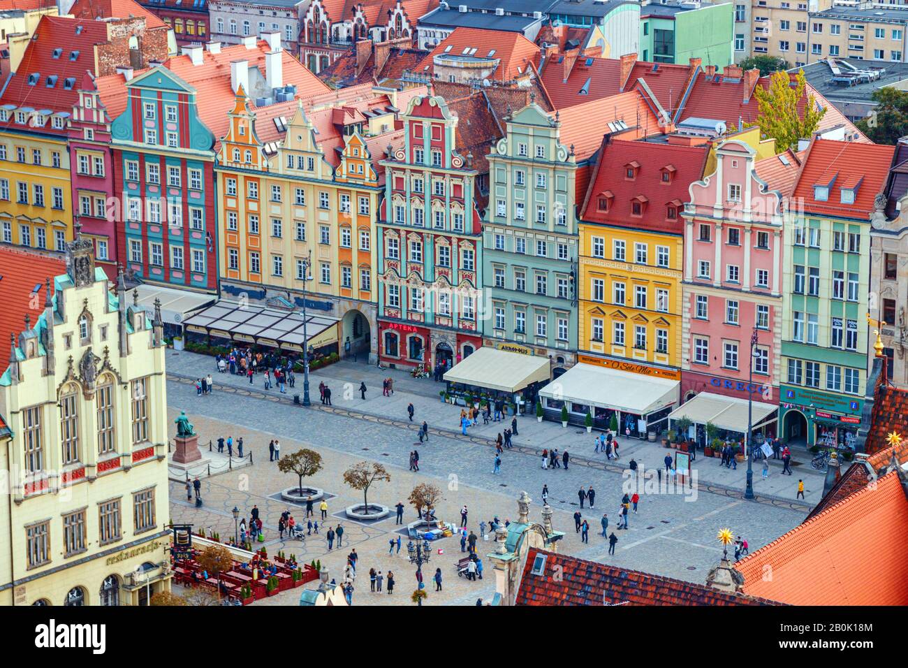 Aerial view of the Wroclaw historical city centre with the colorful houses of the Market Square. Market Square, Wroclaw, Poland. Stock Photo