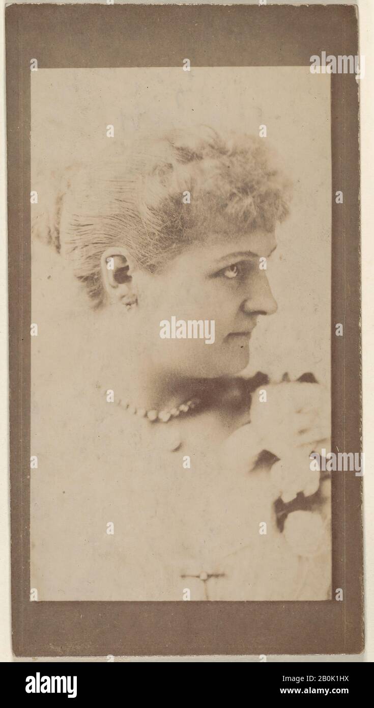 Actress profile hi-res stock photography and images - Alamy