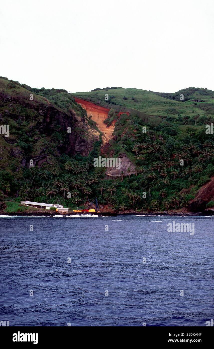 PITCAIRN ISLAND,VIEW OF BOUNTY BAY Stock Photo Alamy