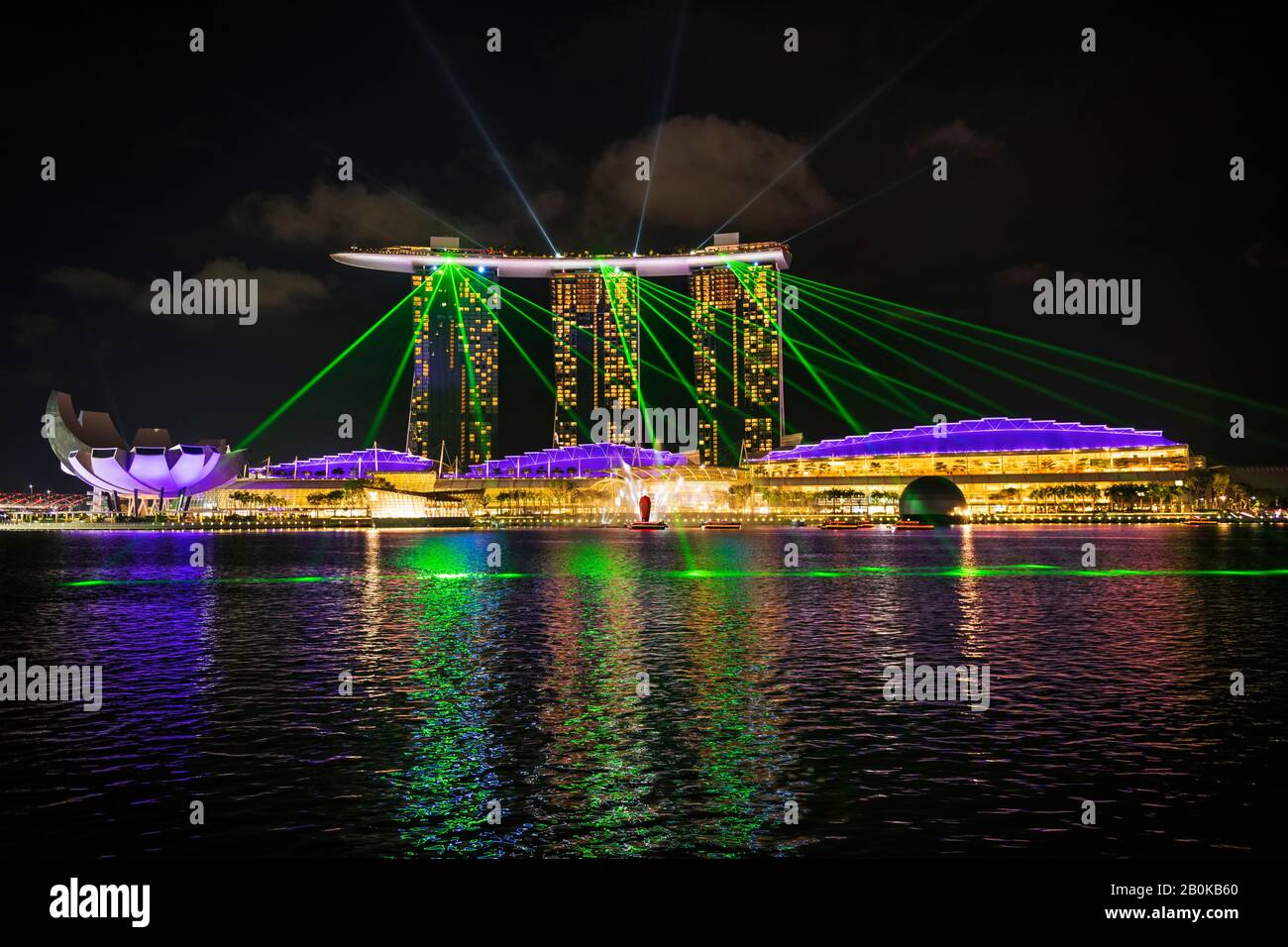 Spectra light and water show at the Marina Bay Sands, Singapore, Republic  of Singapore Stock Photo - Alamy