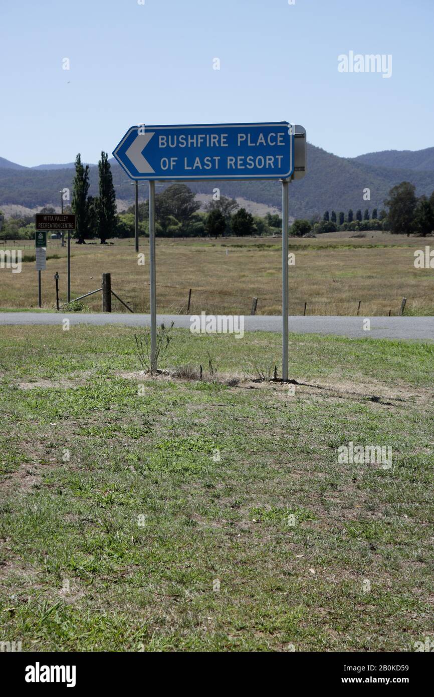 Eskdale Victoria, Australia bushfire place of last resort evacuation area with sign in foreground. Stock Photo